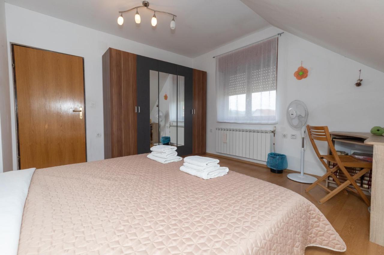 Apartman Skender 3* Ravna Gora 아파트 외부 사진